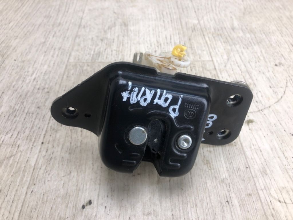 4589181AG | Замок кришки багажника JEEP PATRIOT 10-17