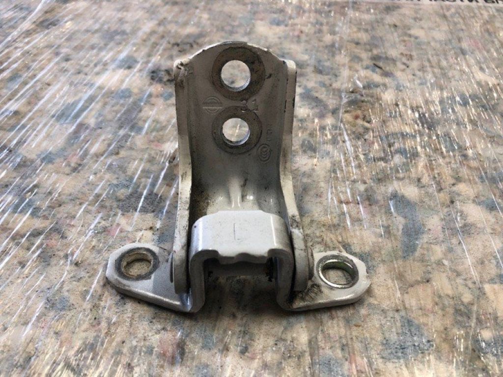 80400-ZX60A | Петля двери нижняя задн. лев. INFINITI QX60/JX35 12-20 - Фото 4