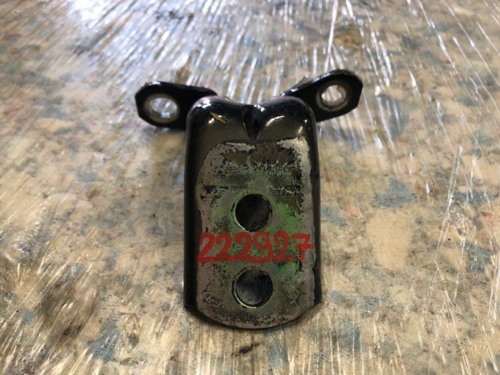 80401-ZX60A | Петля двери нижняя задн. прав. NISSAN MURANO Z52 14-