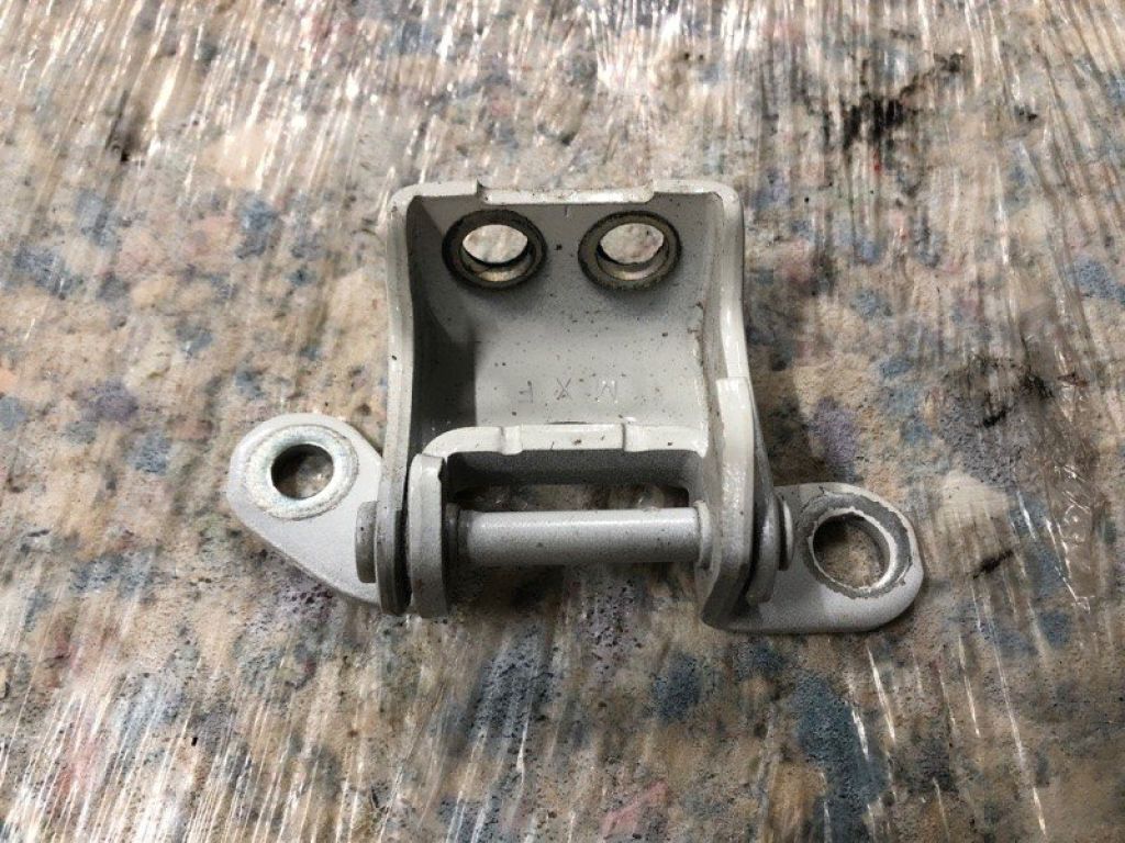 67910-TA0-H11ZZ | Петля двери верхняя задн. прав. ACURA MDX (YD3) 13-21 - Фото 2