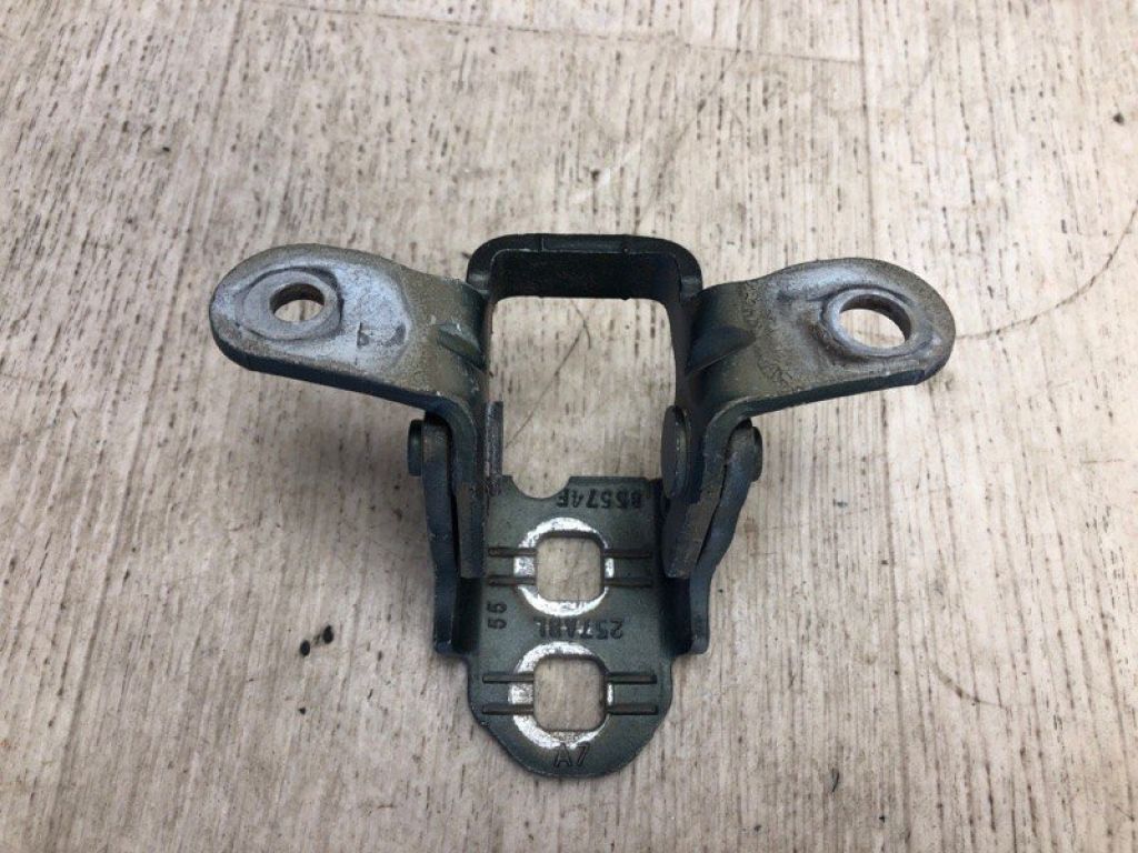 5074257AB | Петля двері верхня передн. лів. JEEP PATRIOT 10-17 - Фото 5