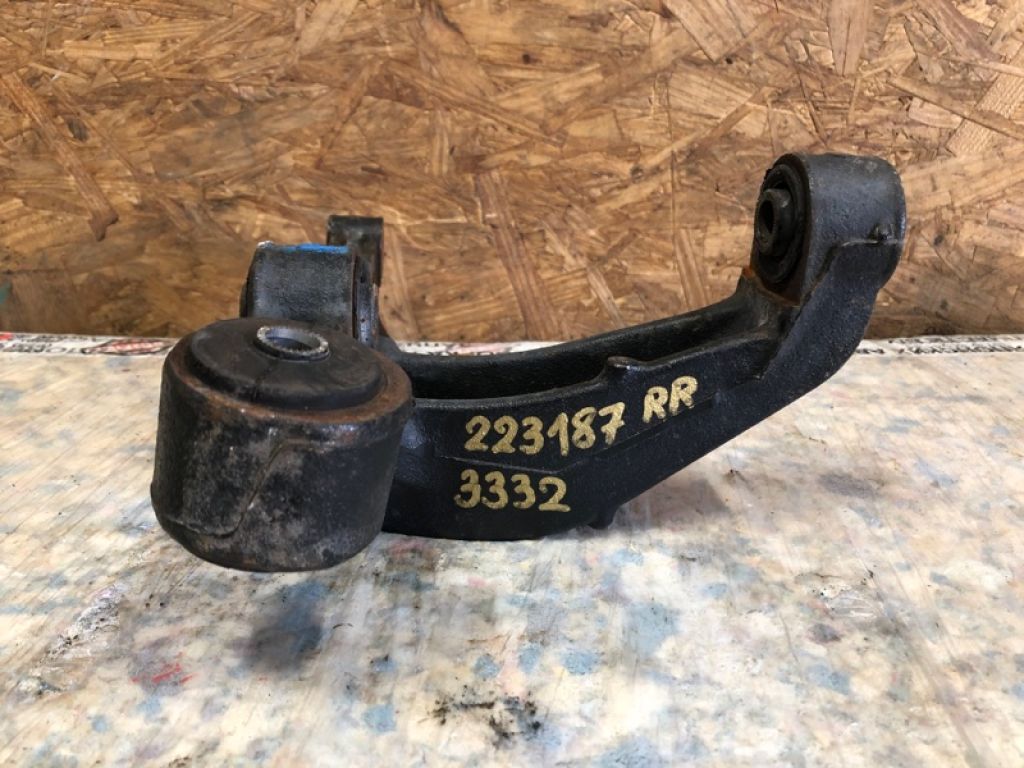 42304-0T010 | Цапфа задн. прав. TOYOTA VENZA 09-16 - Фото 2