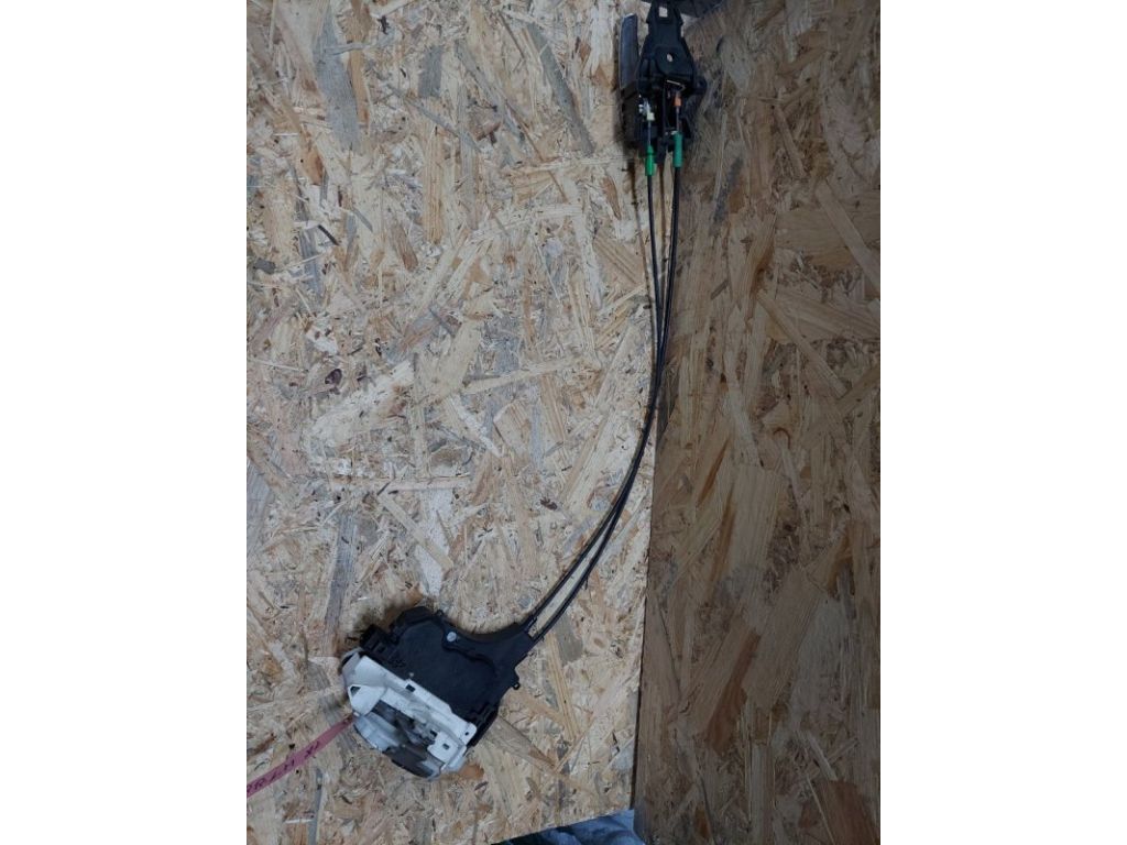 MN145875 | Замок двери задн. лев. MITSUBISHI OUTLANDER XL 05-13