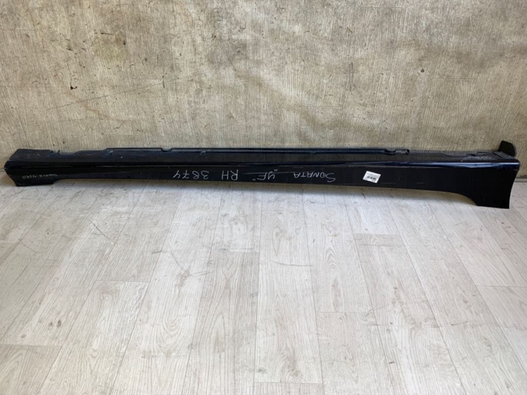 87752-4R000 | Накладка порога наружная прав. HYUNDAI SONATA YF 10-14