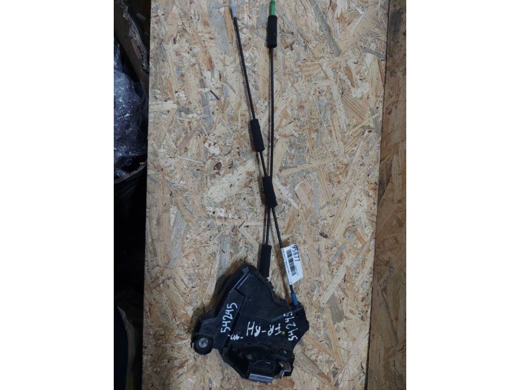 69030-33290 | Замок двери передн. прав. TOYOTA CAMRY 40 06-11