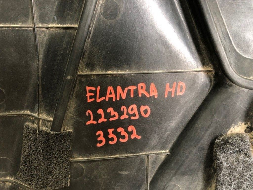 29240-2E000 | Накладка двигателя декоративная HYUNDAI ELANTRA MD 10-15 - Фото 2