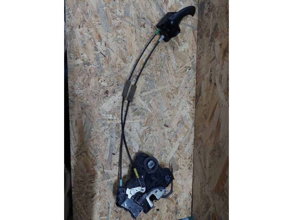 69030-33290 | Замок двері передн. прав. TOYOTA CAMRY 40 06-11