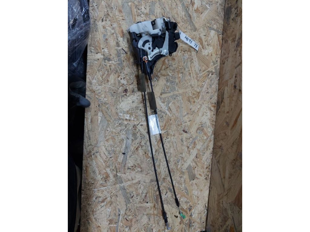 5715A326 | Замок двери передн. прав. MITSUBISHI OUTLANDER XL 05-13