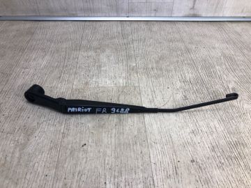 Поводок стеклоочистителя передний прав. JEEP PATRIOT 10-17