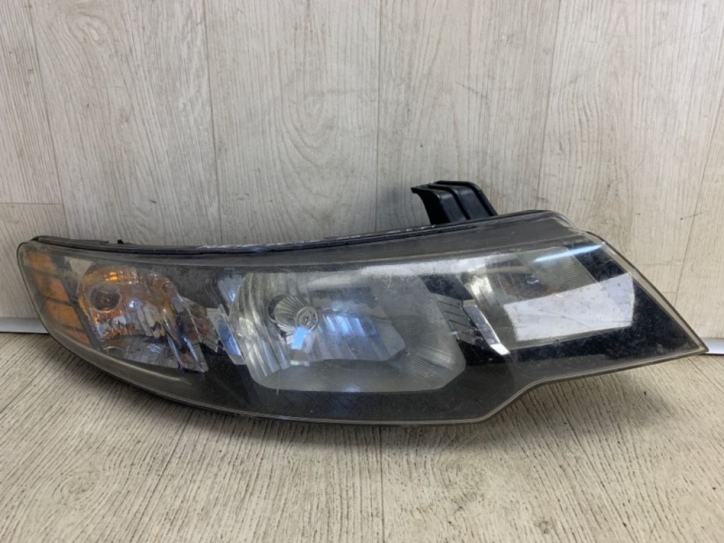 92102-1M033 | Фара передн. прав. KIA FORTE/CERATO TD 08-13