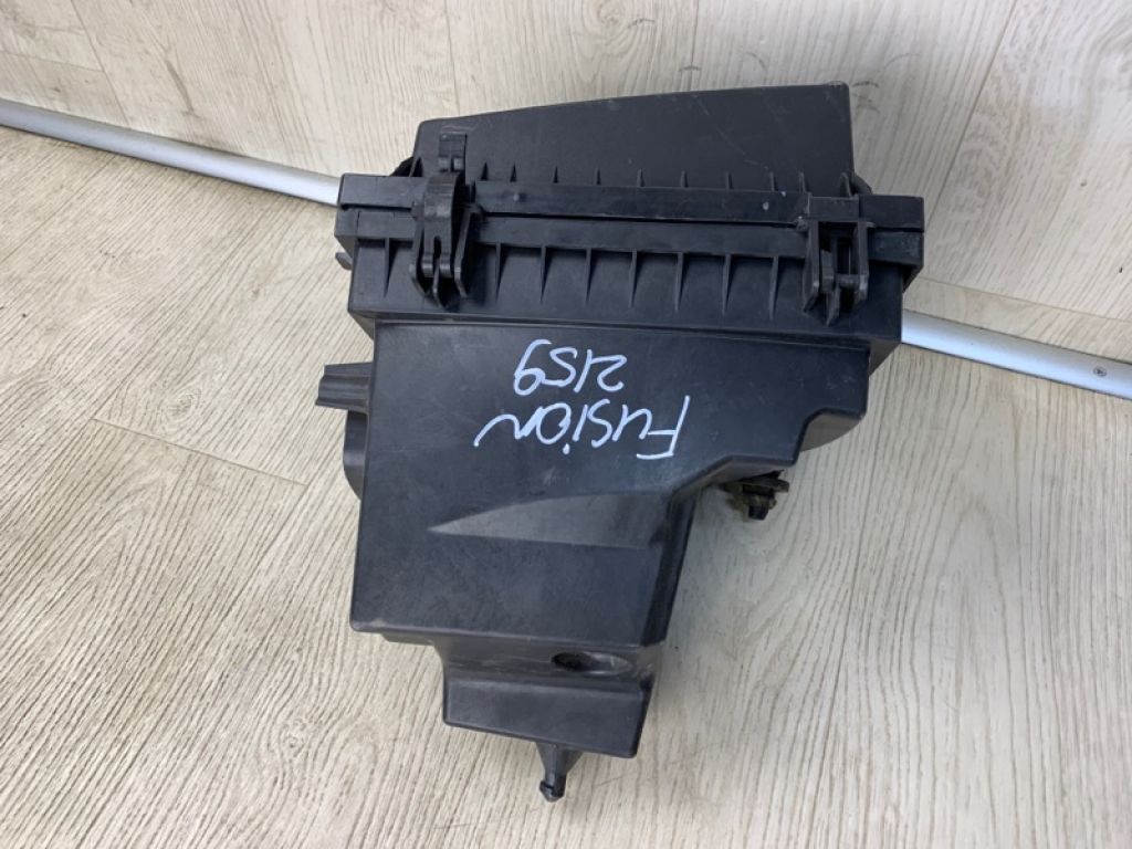 DS7Z-9600-C | Корпус воздушного фильтра FORD FUSION 14- - Фото 9