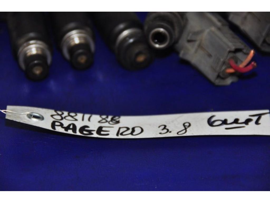 MR578878 | Форсунка паливна MITSUBISHI PAJERO 99-06 - Фото 2