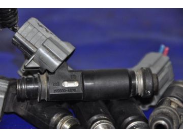 Форсунка топливная MITSUBISHI PAJERO 99-06