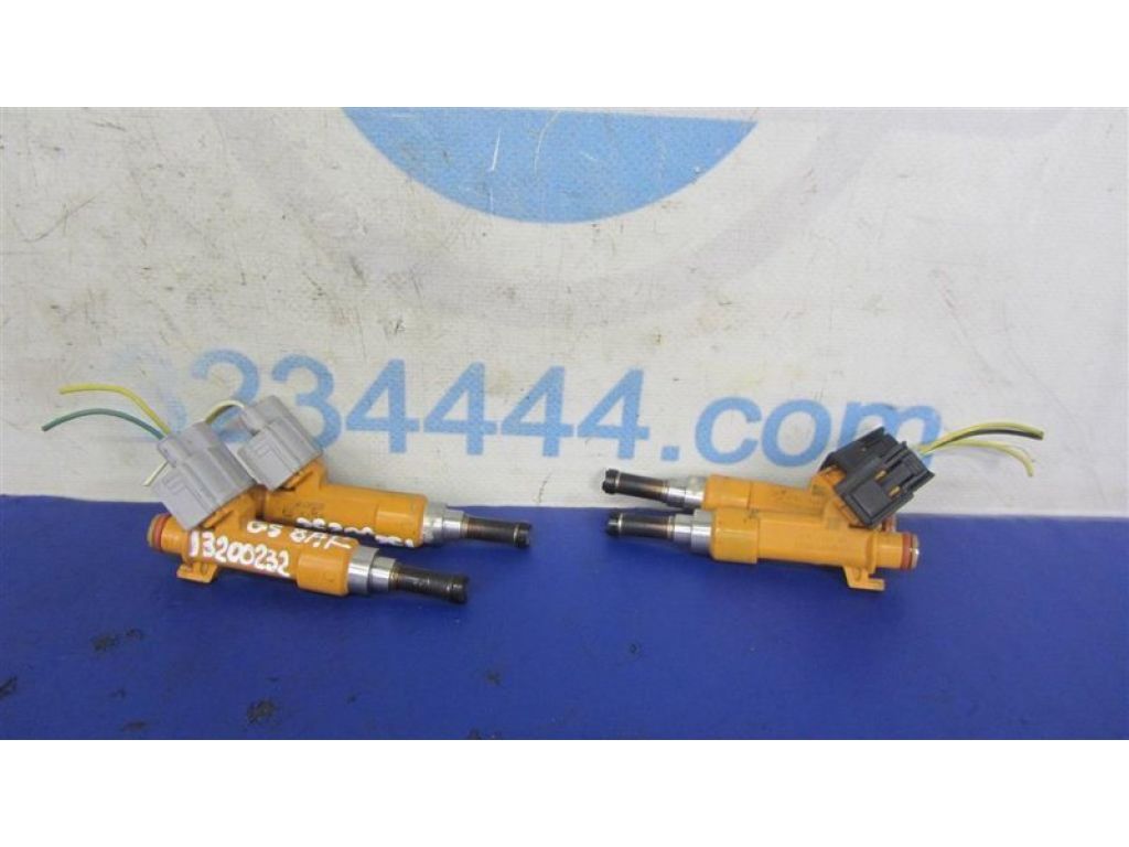 23209-39275 | Форсунка топливная LEXUS GS 12-
