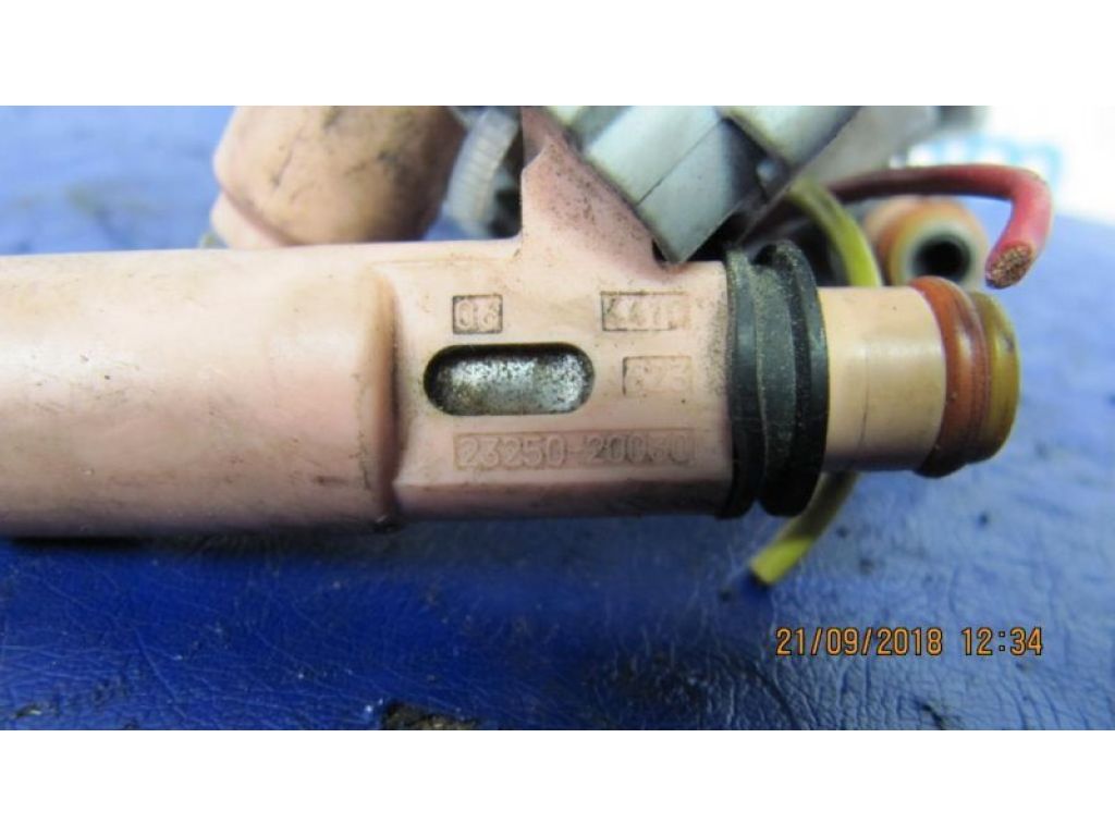 23209-20030 | Форсунка паливна LEXUS RX300/330/350/400 03-09