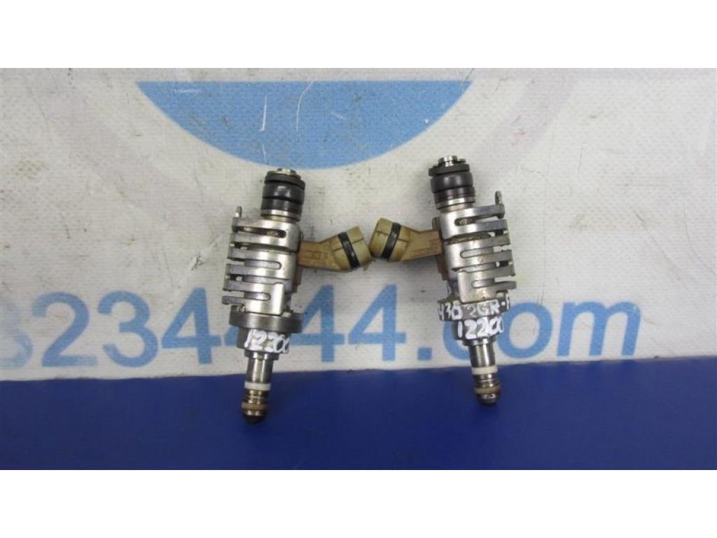 23209-39155-B0 | Форсунка топливная LEXUS LS430 00-06