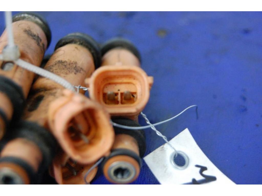 23209-0A020 | Форсунка паливна TOYOTA CAMRY 30 02-06 - Фото 2