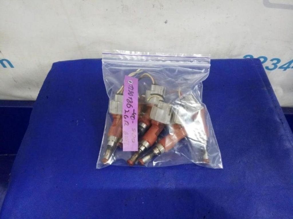 23209-31050 | Форсунка паливна TOYOTA CAMRY 40 06-11