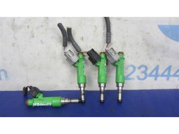 Форсунка топливная TOYOTA CAMRY 50 12-15