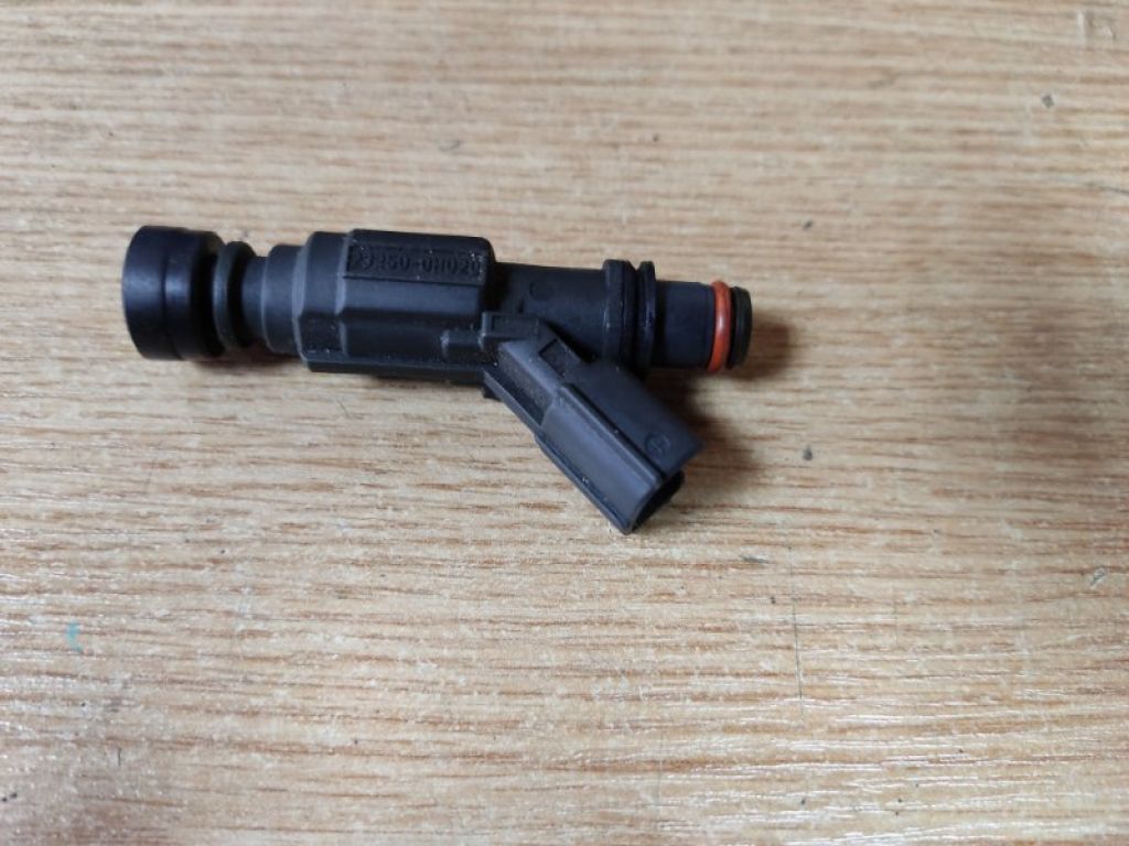 23209-0H020 | Форсунка топливная TOYOTA CAMRY 30 02-06