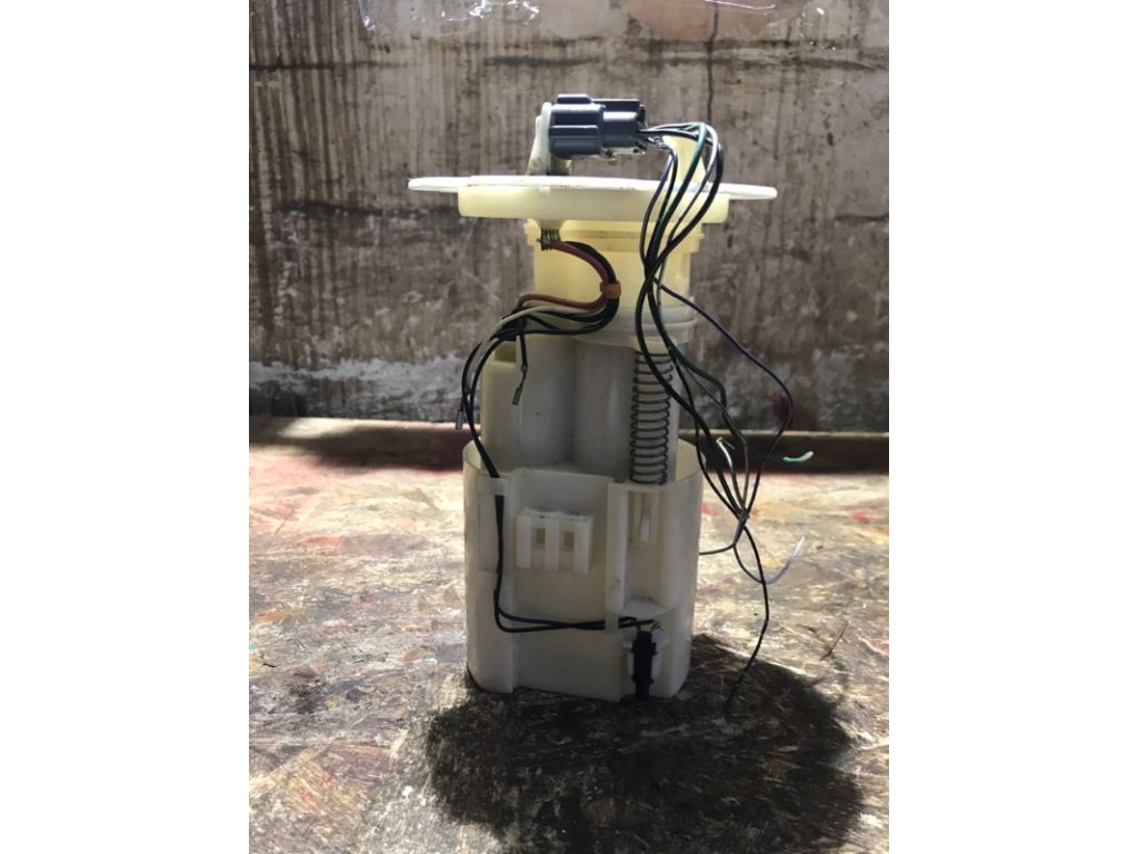 17040-EH11A | паливний насос INFINITI M35/M45 04-10 - Фото 2