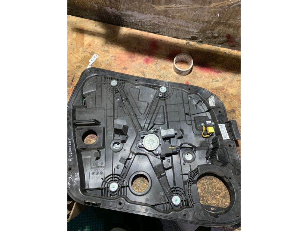 82471-B2010 | Склопідйомник передн. лів. KIA SOUL PS 13-19