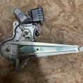 69804-06110 | Стеклоподъемник задн. лев. TOYOTA CAMRY 40 06-11