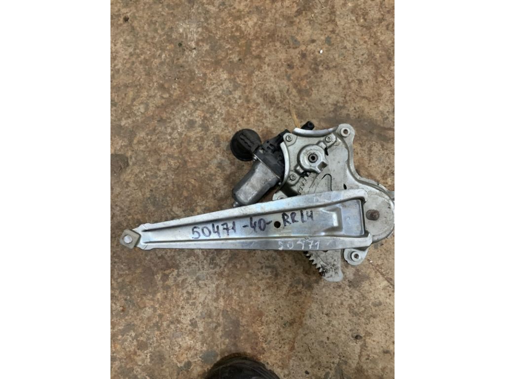 69804-33050 | Склопідйомник задн. лів. TOYOTA CAMRY 40 06-11