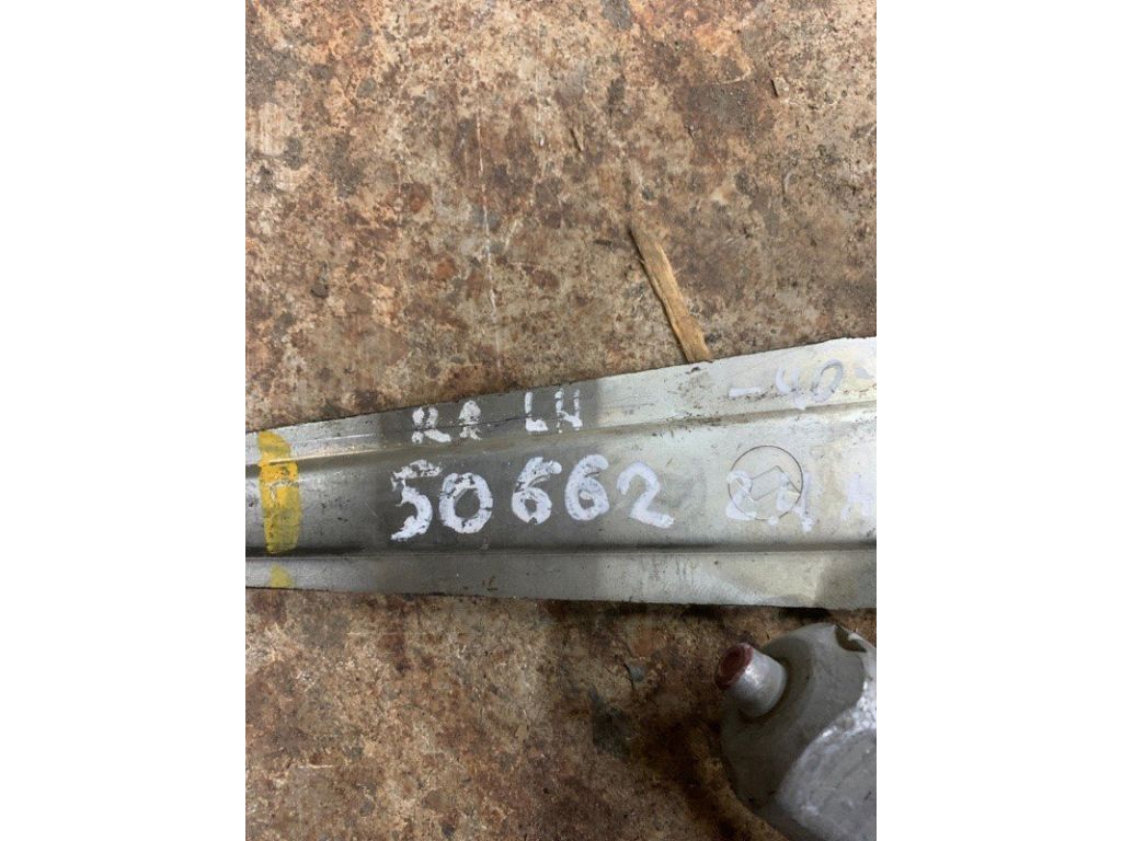 69804-33050 | Стеклоподъемник задн. лев. TOYOTA CAMRY 40 06-11 - Фото 2