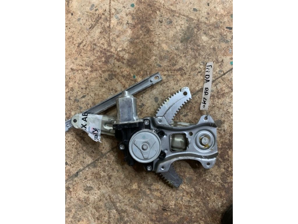 82721-EE00B | Склопідйомник задн. лів. NISSAN TIIDA/VERSA C11 04-11 - Фото 2