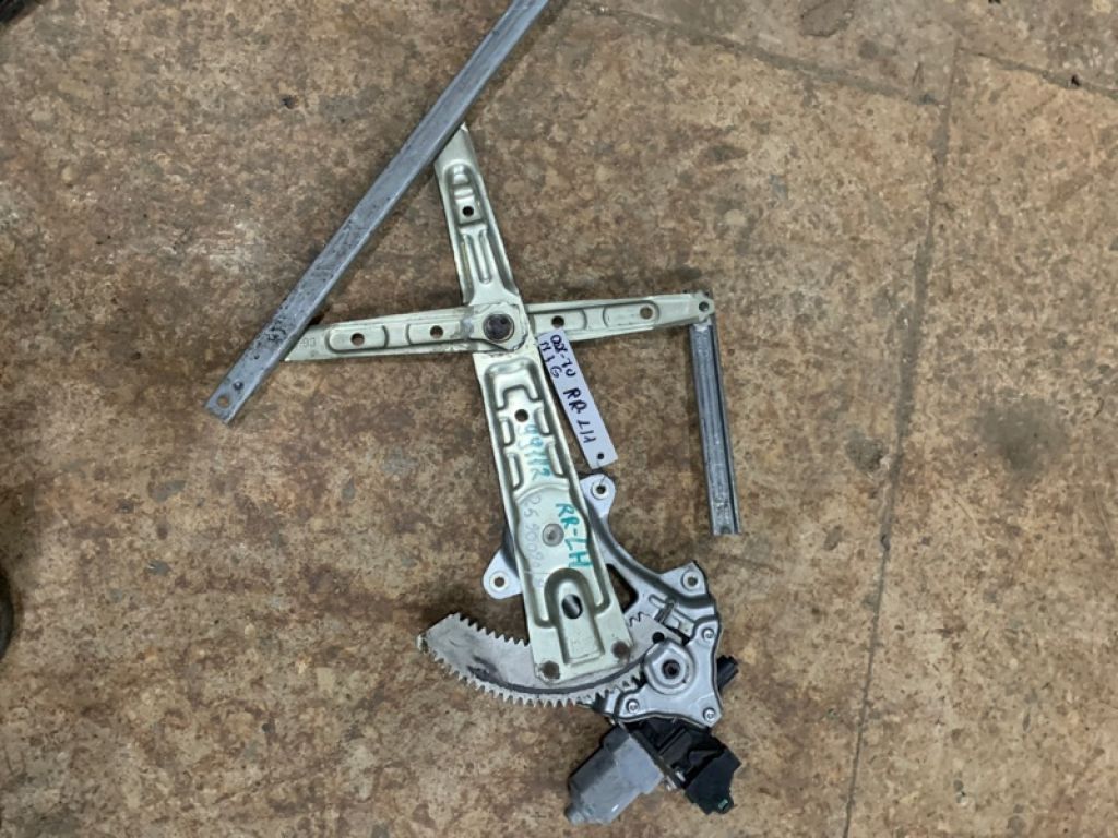 82721-EG000 | Стеклоподъемник задн. лев. INFINITI M25/M37/M56/Q70/M35H 10-16