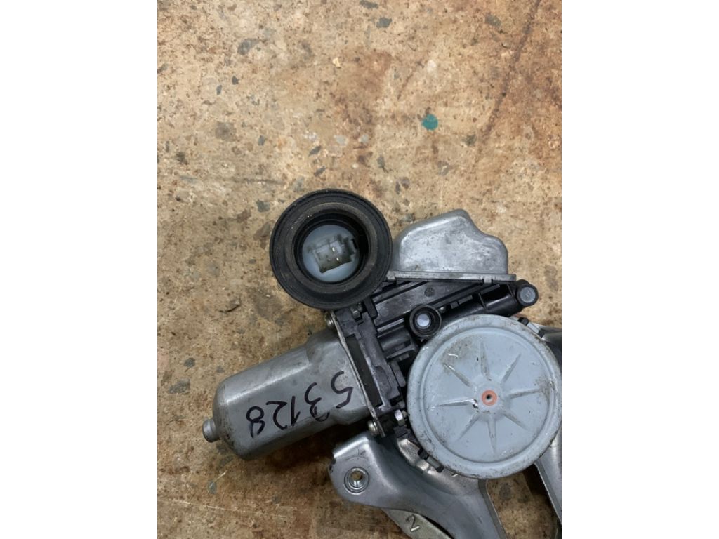 69802-52070 | Склопідйомник задн. лів. TOYOTA PRIUS - 30 09-17 - Фото 3