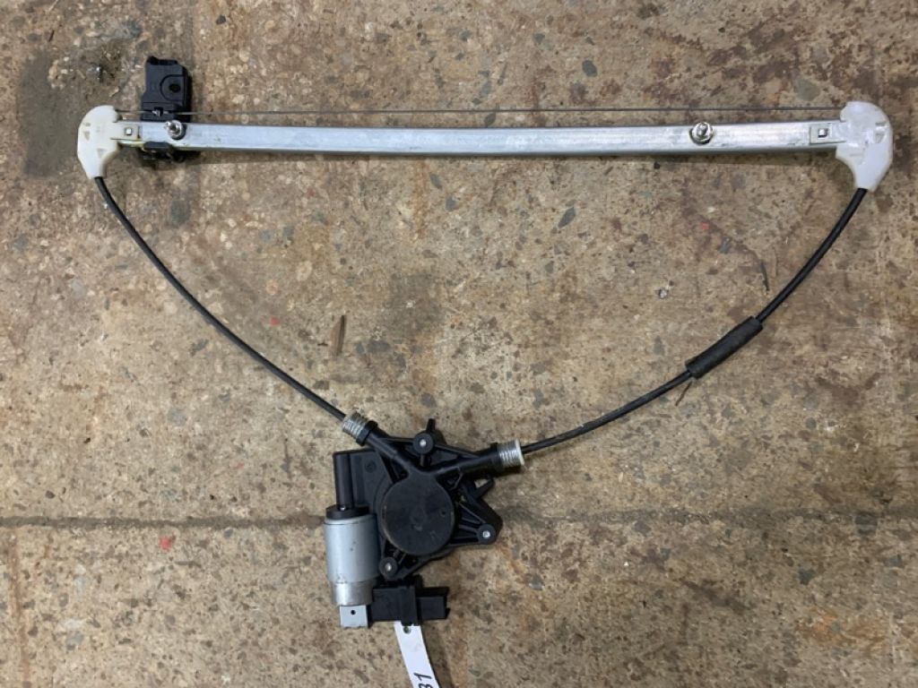 EG21-73-590C | Стеклоподъемник задн. лев. MAZDA CX-7 06-12