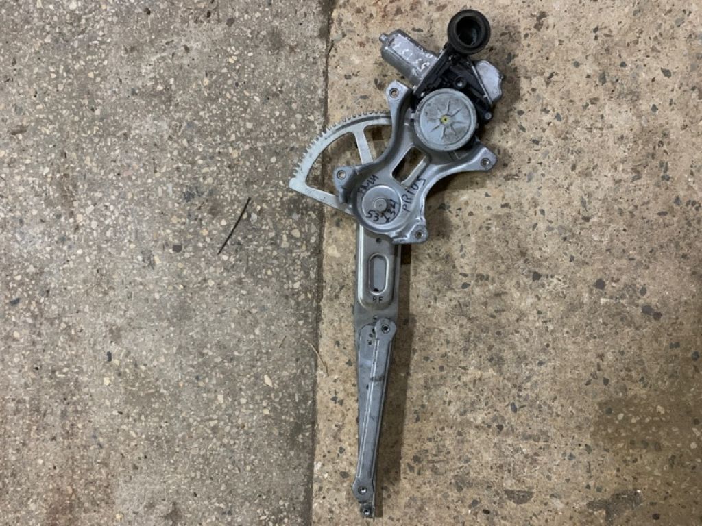 69802-52070 | Склопідйомник передн. лів. TOYOTA PRIUS - 30 09-17