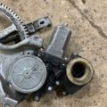 69802-33050 | Стеклоподъемник передн. лев. TOYOTA CAMRY 40 06-11 - Превью 3