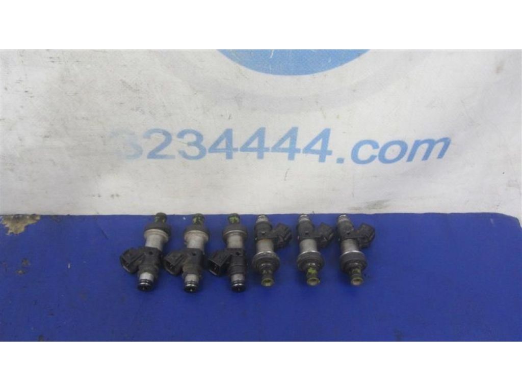 06164-P8E-A00 | Форсунка паливна ACURA MDX (YD1) 00-06