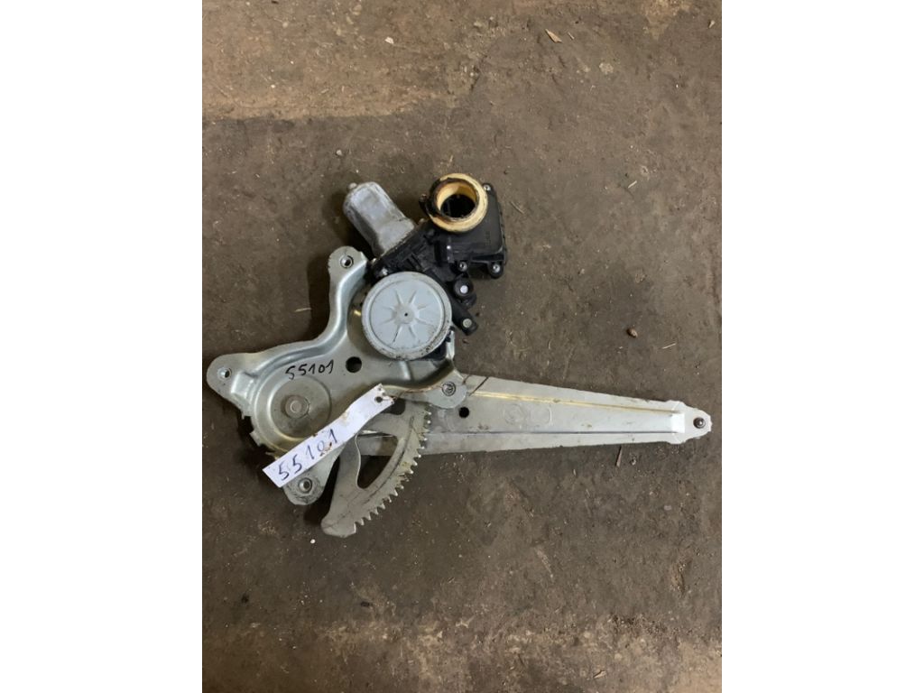 69803-33050 | Склопідйомник задн. прав. TOYOTA CAMRY 40 06-11