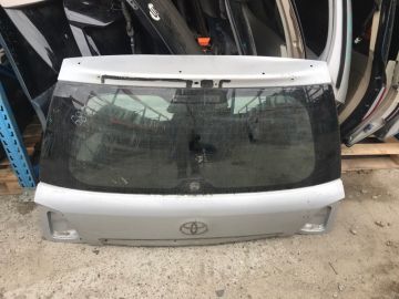Кришка багажника TOYOTA LAND CRUISER 200 08-21
