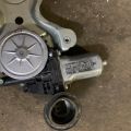 69803-33050 | Стеклоподъемник задн. прав. TOYOTA CAMRY 40 06-11 - Превью 3