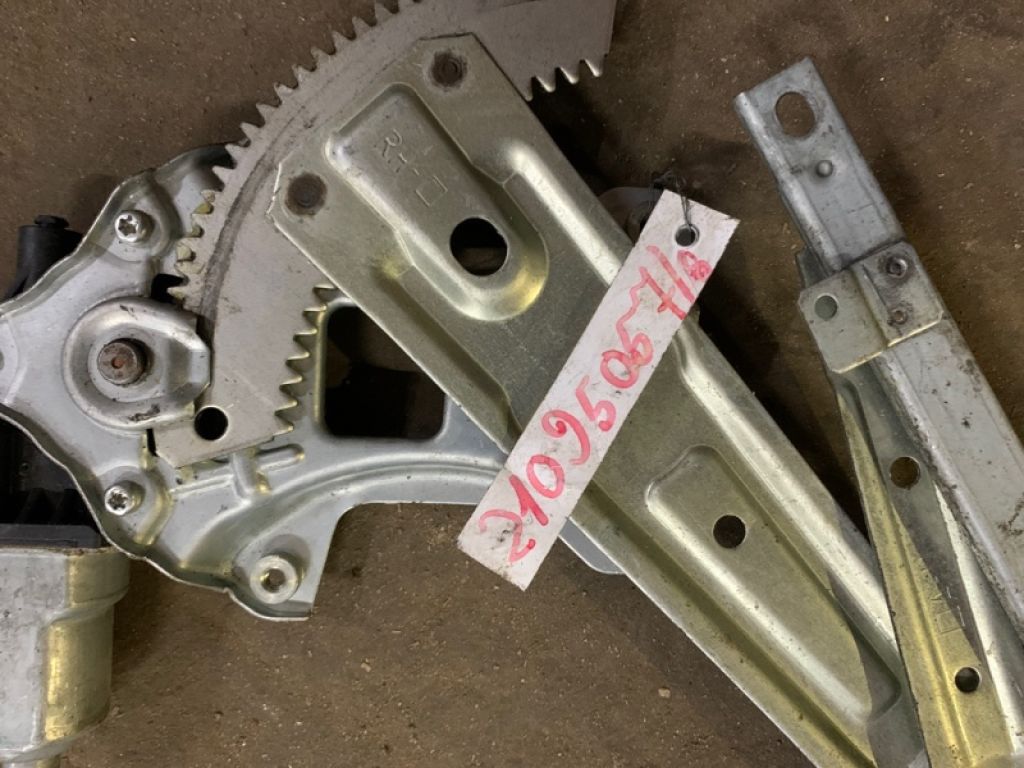 5713A360 | Склопідйомник передн. прав. MITSUBISHI LANCER X 10 07-15 - Фото 2