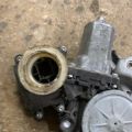 69801-33060 | Стеклоподъемник передн. прав. TOYOTA CAMRY 40 06-11 - Превью 4