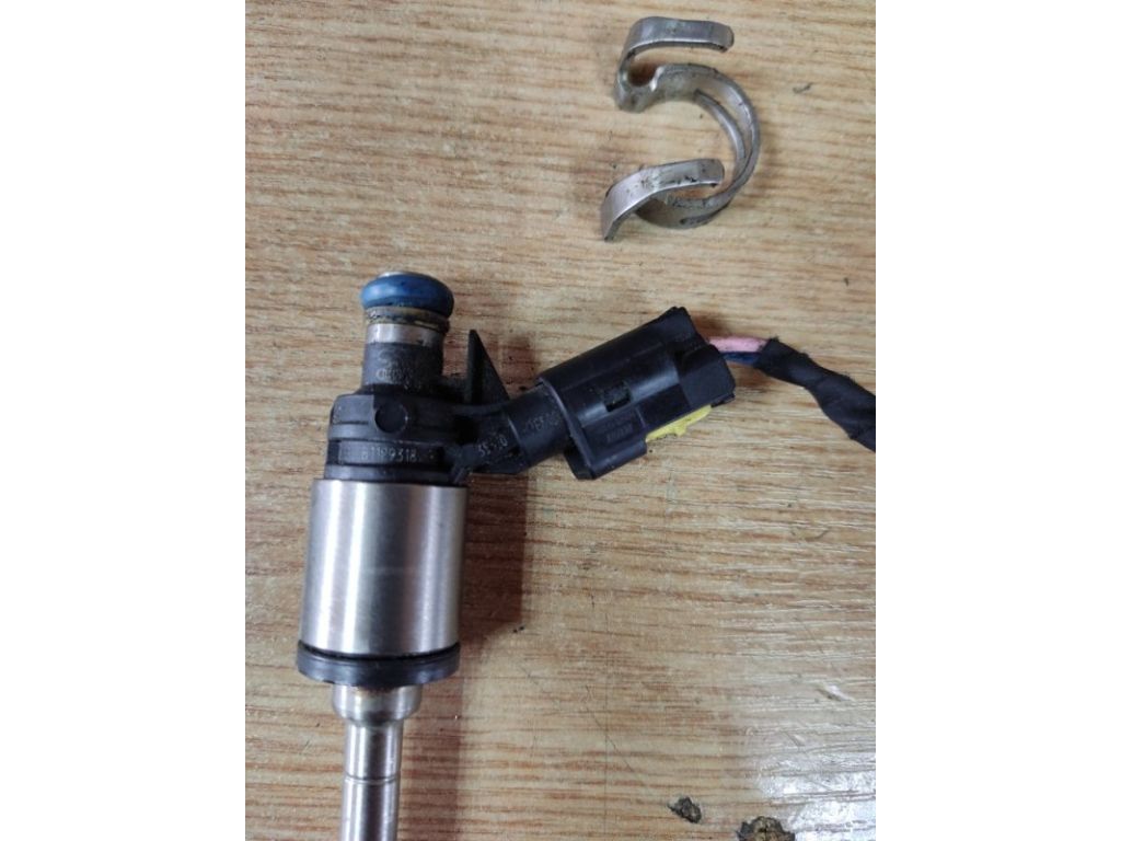 35310-2E500 | Форсунка паливна KIA SOUL PS 13-19 - Фото 2