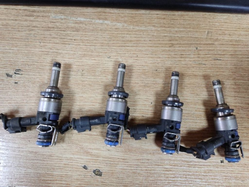 35310-2G710 | Форсунка топливная HYUNDAI SONATA YF 10-14