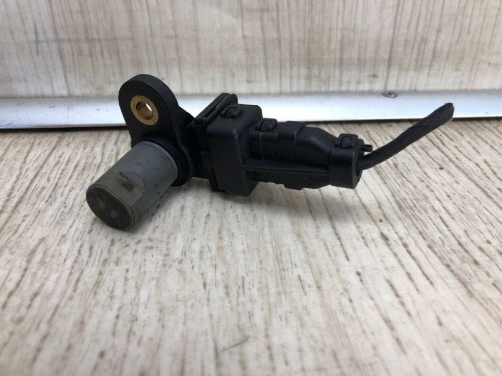 39350-23700 | Датчик положення распредвала HYUNDAI ELANTRA HD 06-11