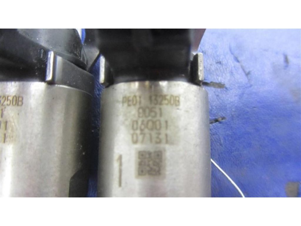 PE01-13-250B | Форсунка топливная MAZDA 3 BL 09-13 - Фото 3