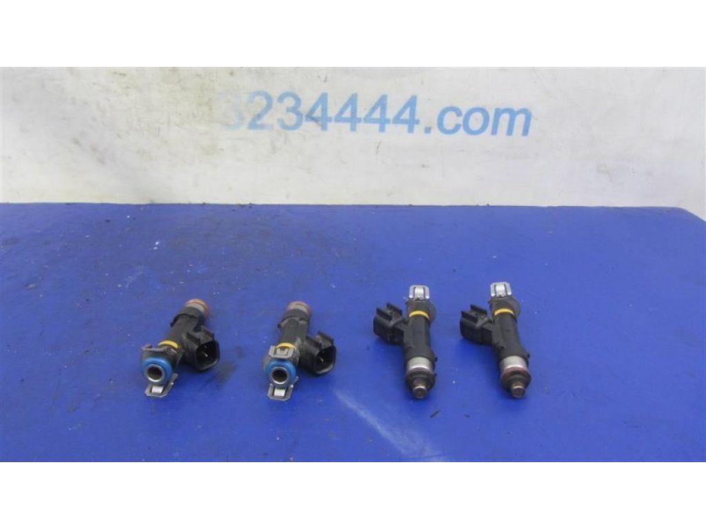 L3G5-13-250 | Форсунка топливная MAZDA 3 BK 03-08