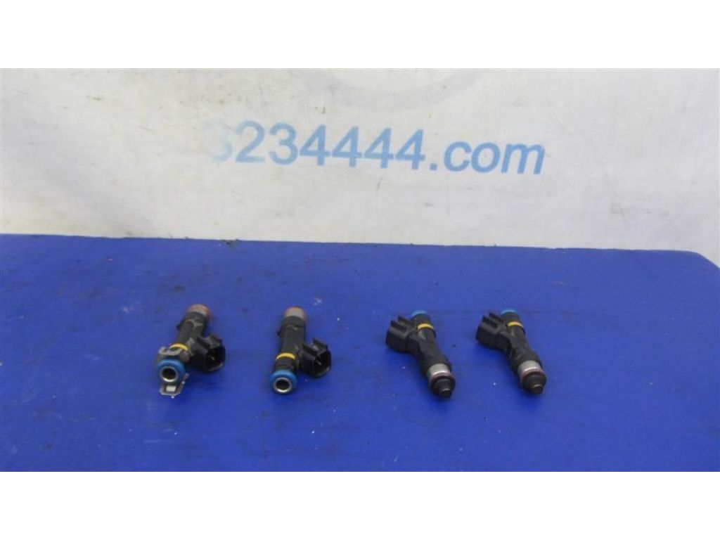 L3G5-13-250 | Форсунка топливная MAZDA 3 BK 03-08