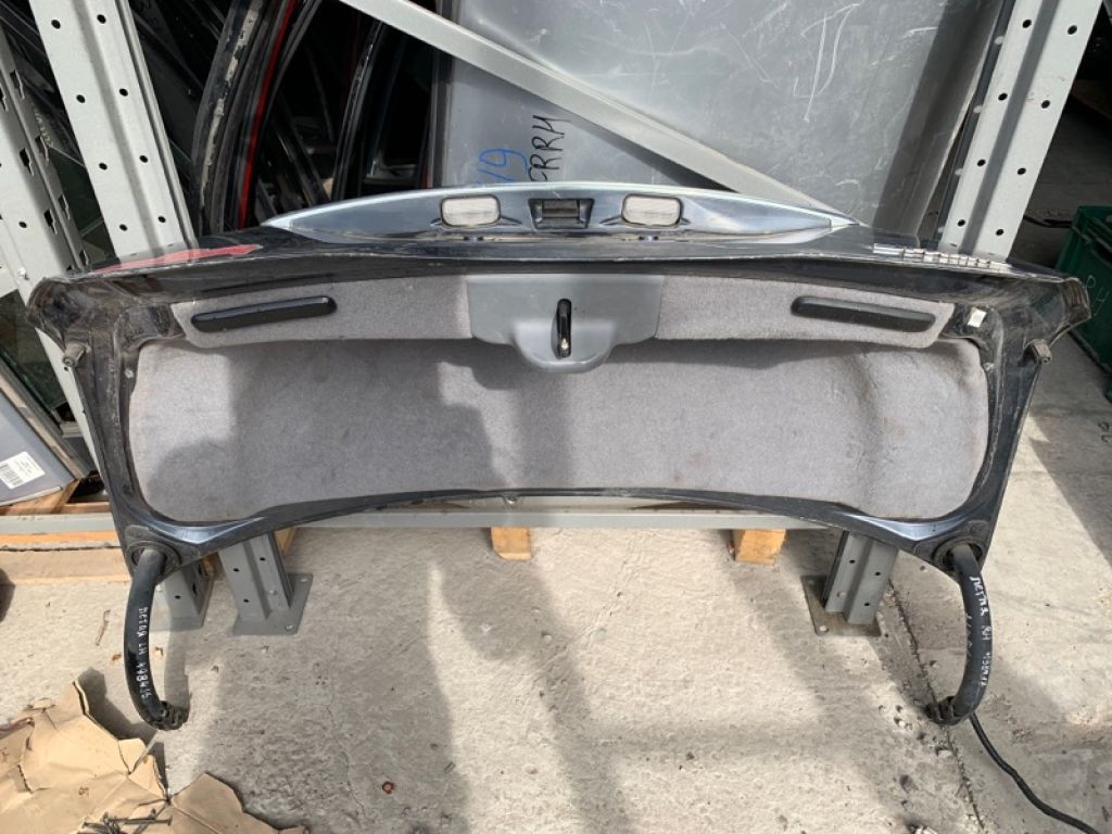 68500-SJA-A93ZZ | Крышка багажника ACURA RL 05-12 - Фото 6