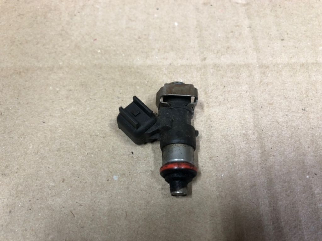 ZZJ1-13-250 | Форсунка паливна MAZDA CX-9 06-16
