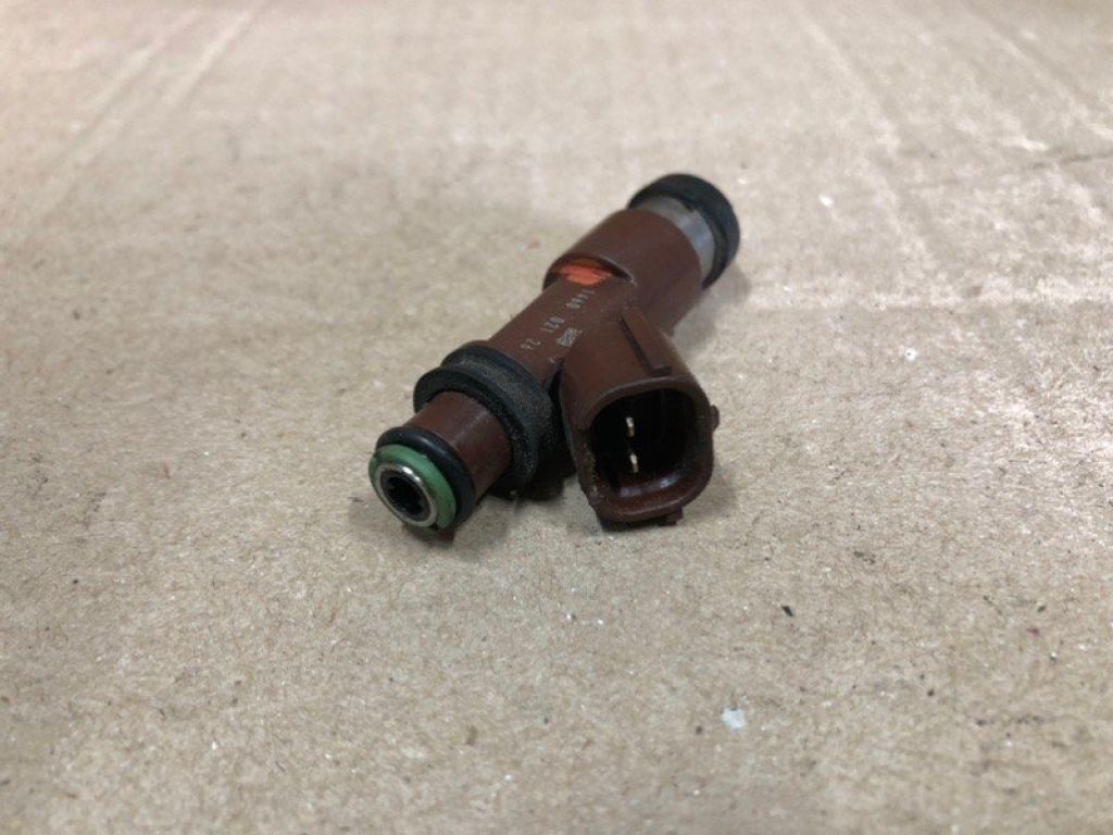 16611AA77A | Форсунка паливна SUBARU OUTBACK 09-14 BR - Фото 2